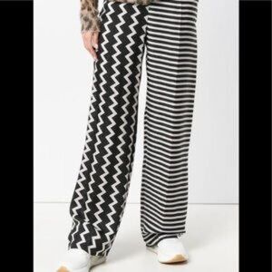 Stella McCartney Wide Leg Zigzag Silk Trousers NWT
